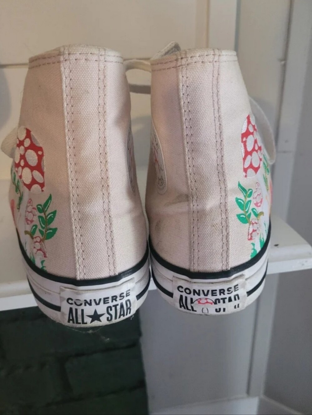 Converse Hightop Mushrooms - Picture 4 of 11